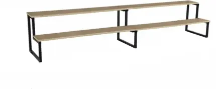 Tribuna con asiento de madera